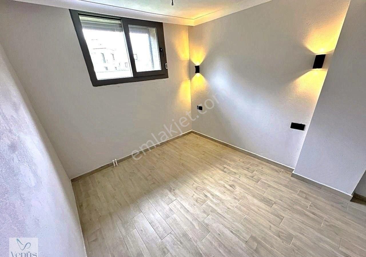 Venüs'den, Güre'de 310m2 Arsa İçerisinde 3+1 Özel Tasarım Müstakil Villa - Görsel 33