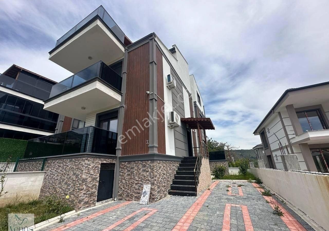 Venüs'den,güre'de Kazdağları İçerisinde Deniz Manzaralı 3+1 Lüks Villa - Görsel 28