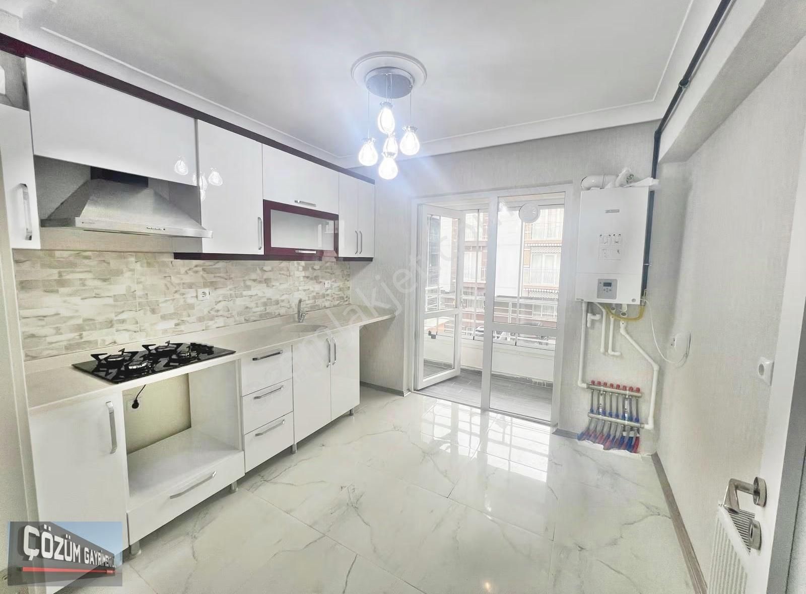 Çözüm Fırsatı Yeni Bina 3+1 Çift Banyo Ön Güney Kombili İskanlı. - Görsel 17