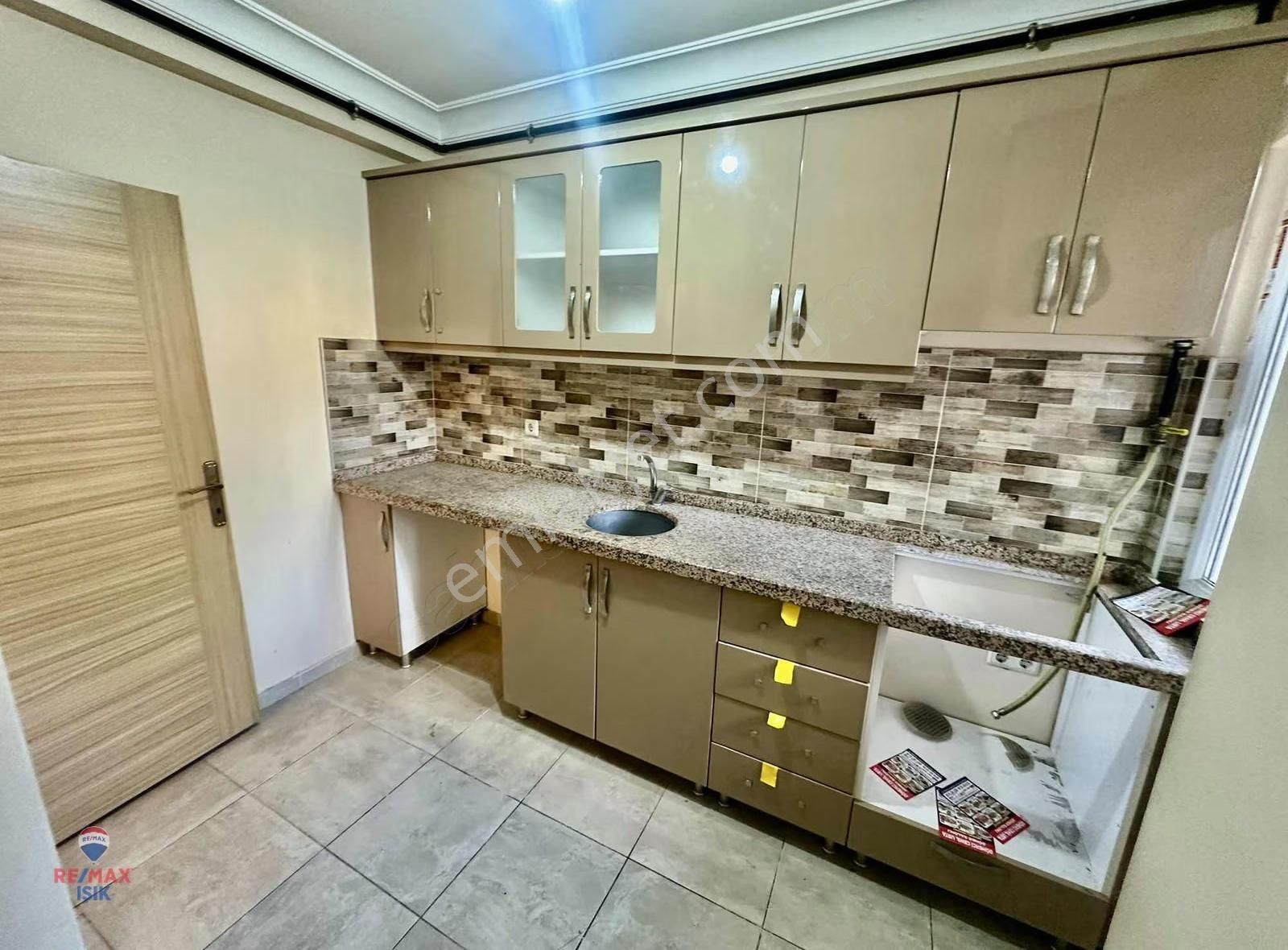 Sancaktepe Osmangazi Mah 3+1 Site İçersınde Daire - Görsel 3