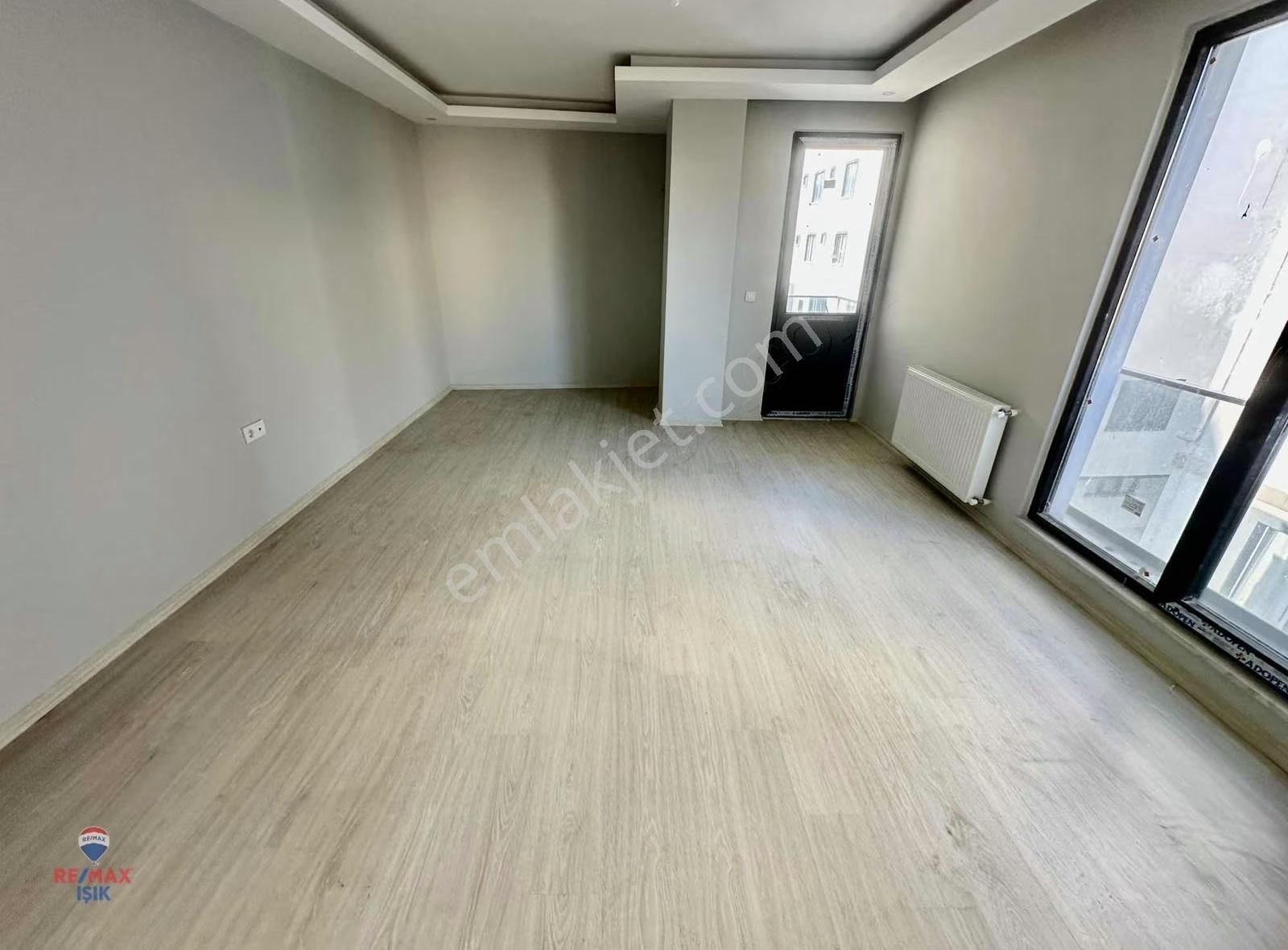 Sancaktepe Abdurrahmangazi Mah 3+1 Arakat Acill Satılık 120 M2