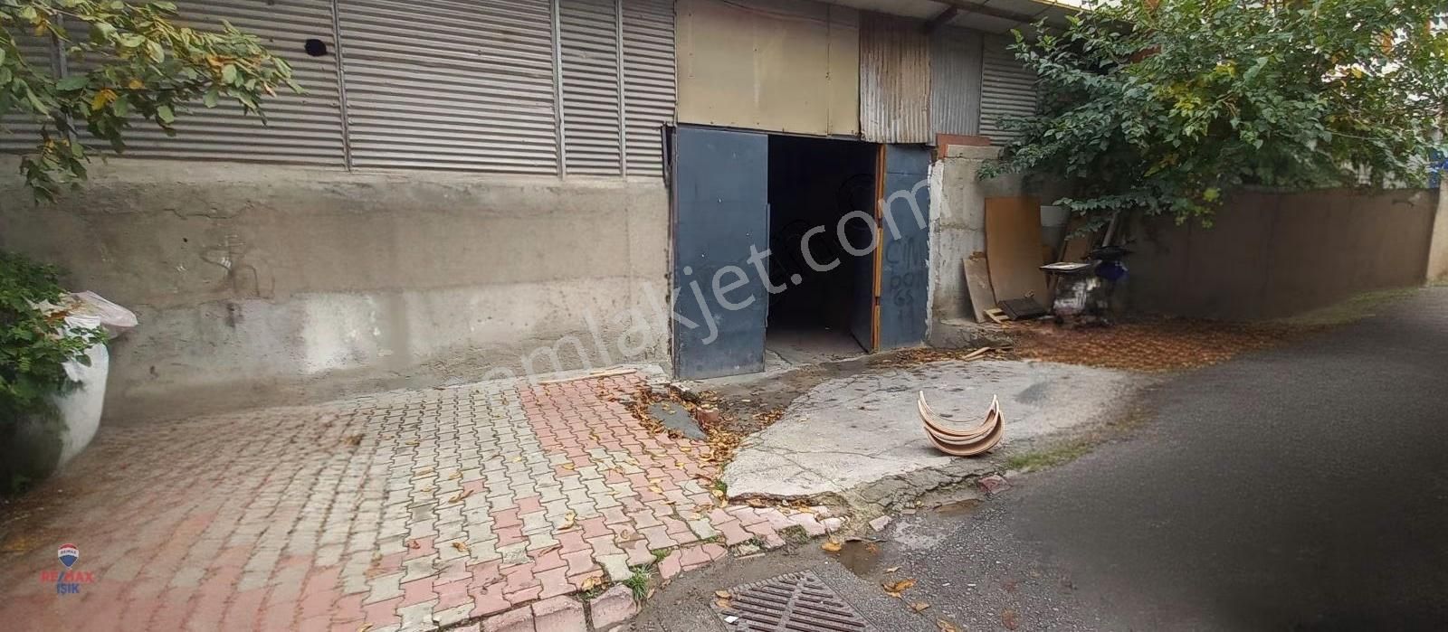 Müstakil Zemine Basar Önüne Tır Yanaşır Düz Giriş - Görsel 2