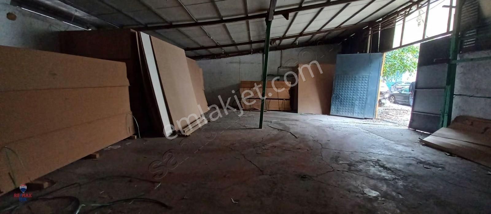 Müstakil Zemine Basar Önüne Tır Yanaşır Düz Giriş - Görsel 16