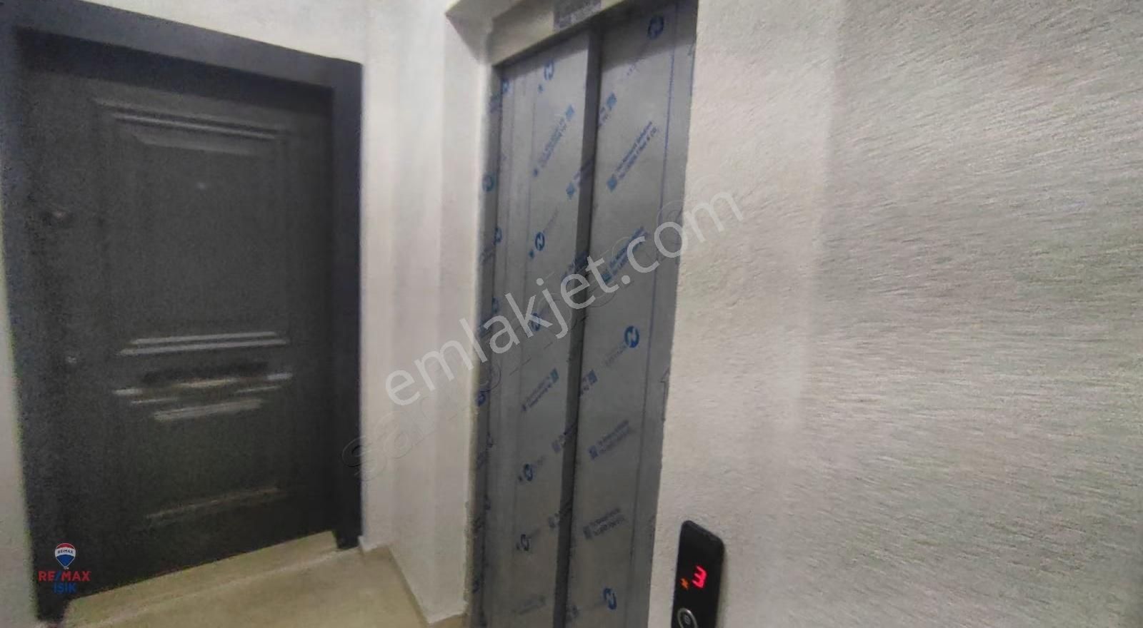 Meclis Mahallesi'nde Lüks Sıfır 3+1 Daire - Görsel 21