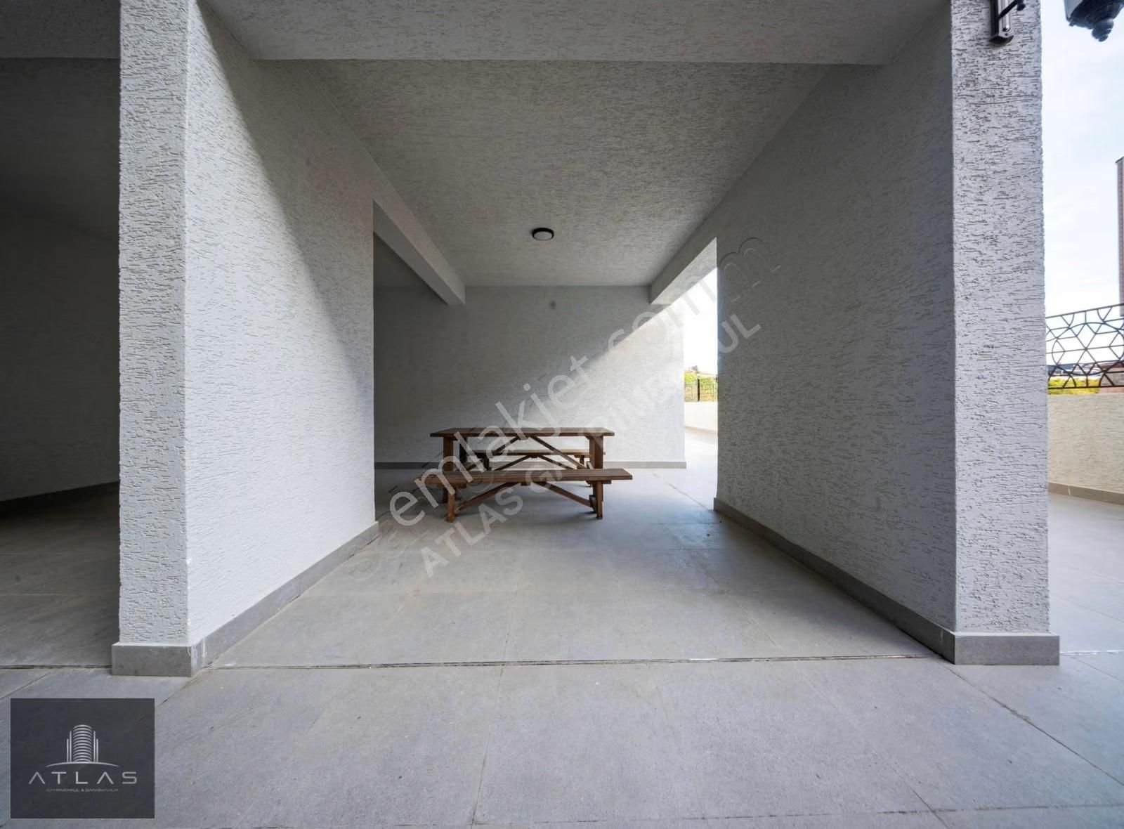 Atlas'tan, Sosyal Tesisli Site'de, 1+1, 75m2, 3.kat, Lüx, Fırsat - Görsel 11