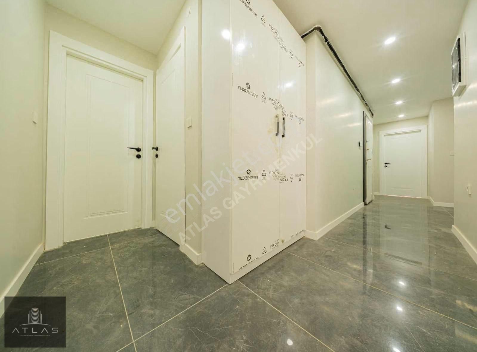 Atlas'tan, Bahçelievler Merkez'de, Sıfır, 145m2, 4+1, Ön Cephe