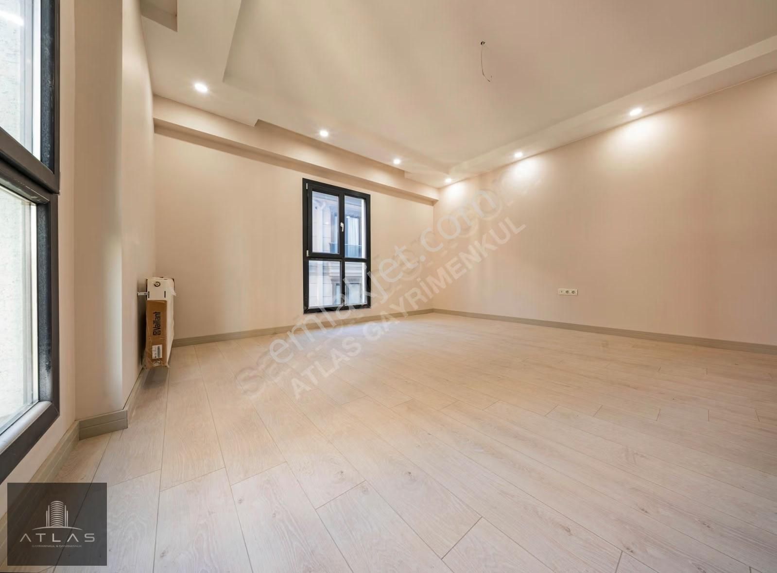 Atlas'tan, Sosyal Donatılı Sitede, 2+1, 90m2, 6.kat, K.otoparklı - Görsel 11