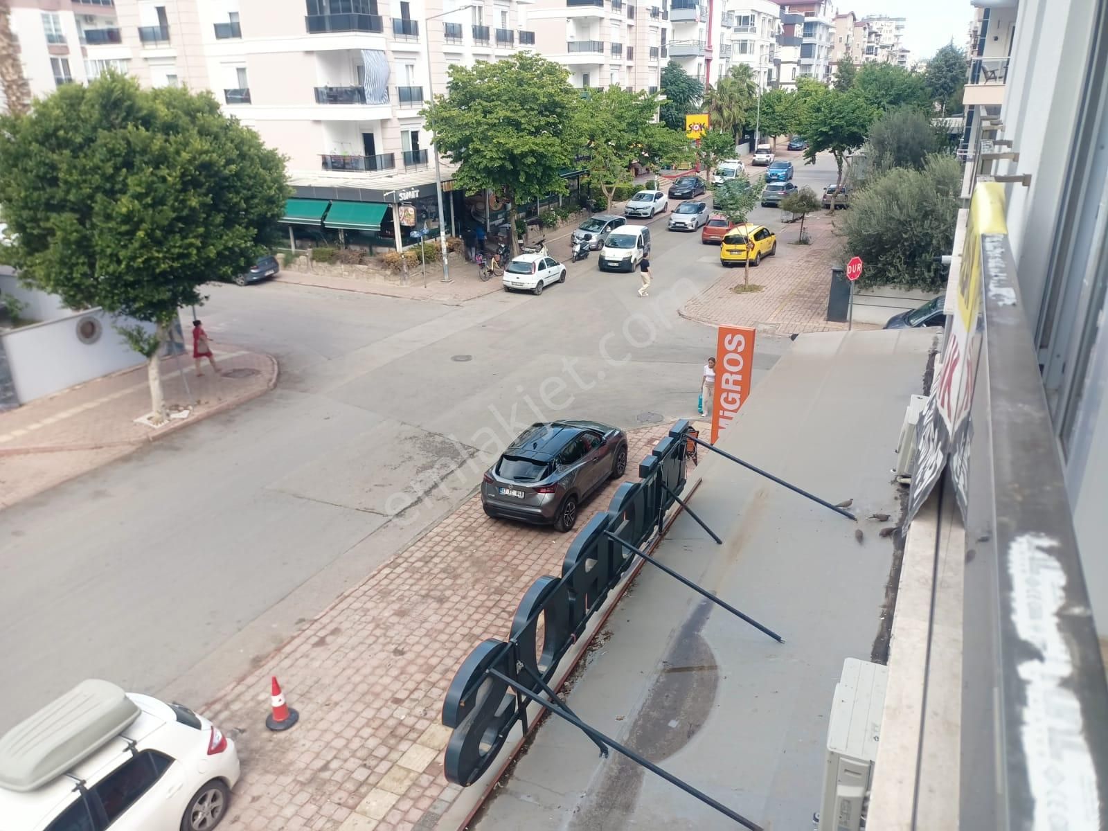 Guvensoy Dan Konyaaltı Hurma'da Kiralık Sıfır Doğalgazlı 2+1 Daire.