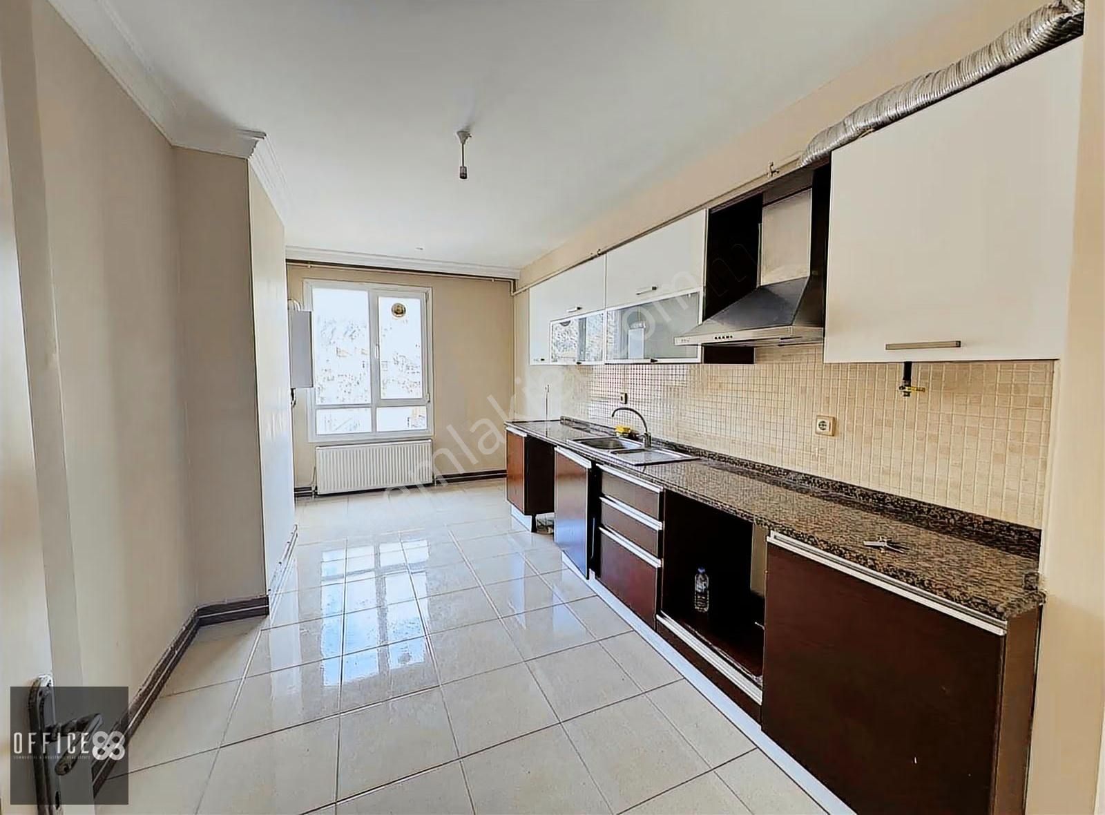 Karşıyaka Bahçelievler Katlı Pazar Yeri Yanı Kiralık Daire - Görsel 9