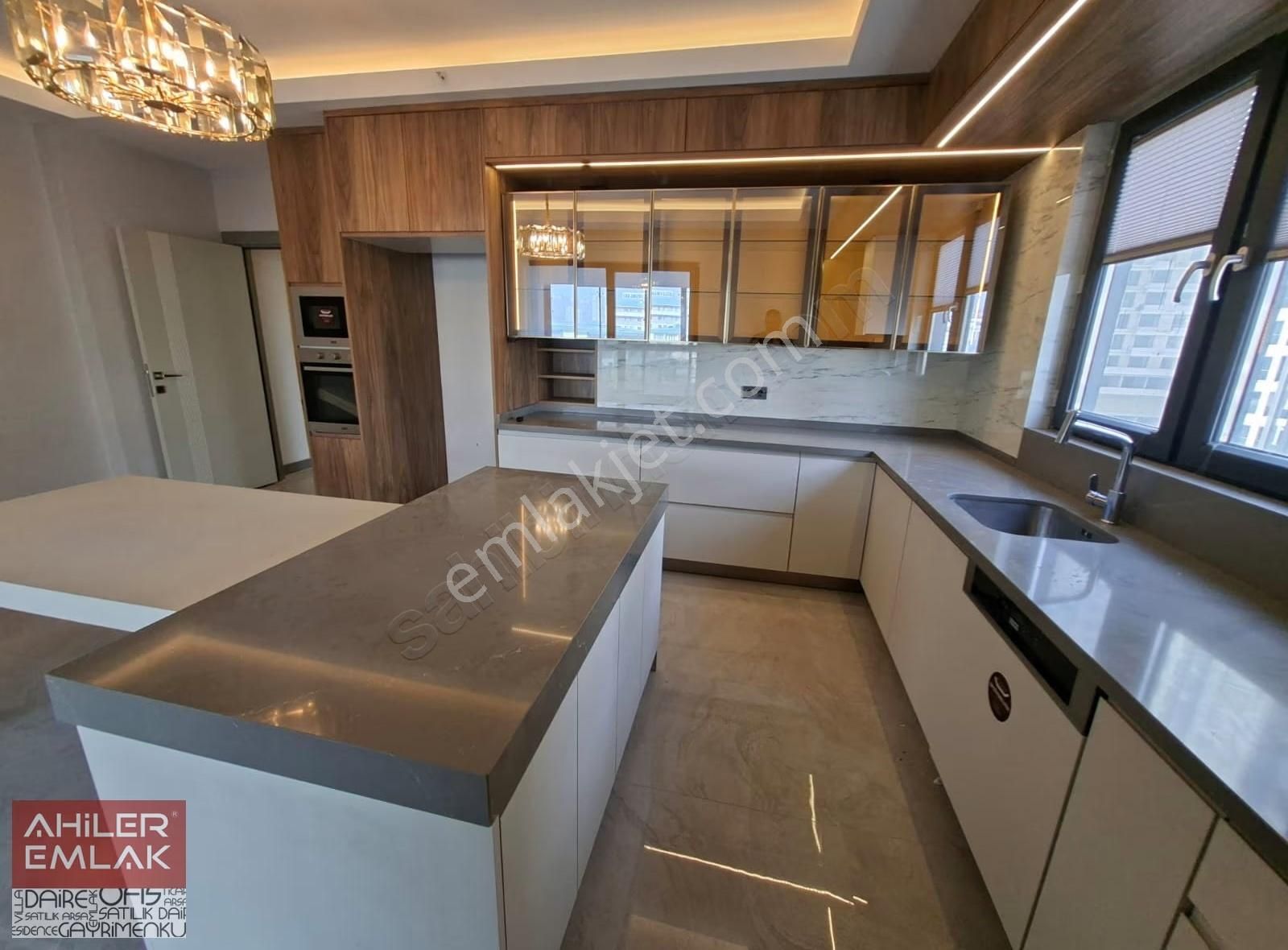 Site İçerisinde 3 Cepheli Full+full Yapılı 8.katta Satılık - Görsel 18