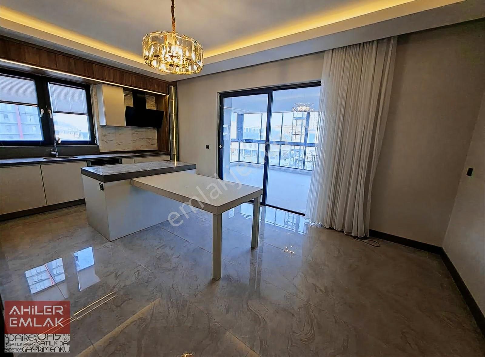 Site İçerisinde 3 Cepheli Full+full Yapılı 8.katta Satılık - Görsel 26