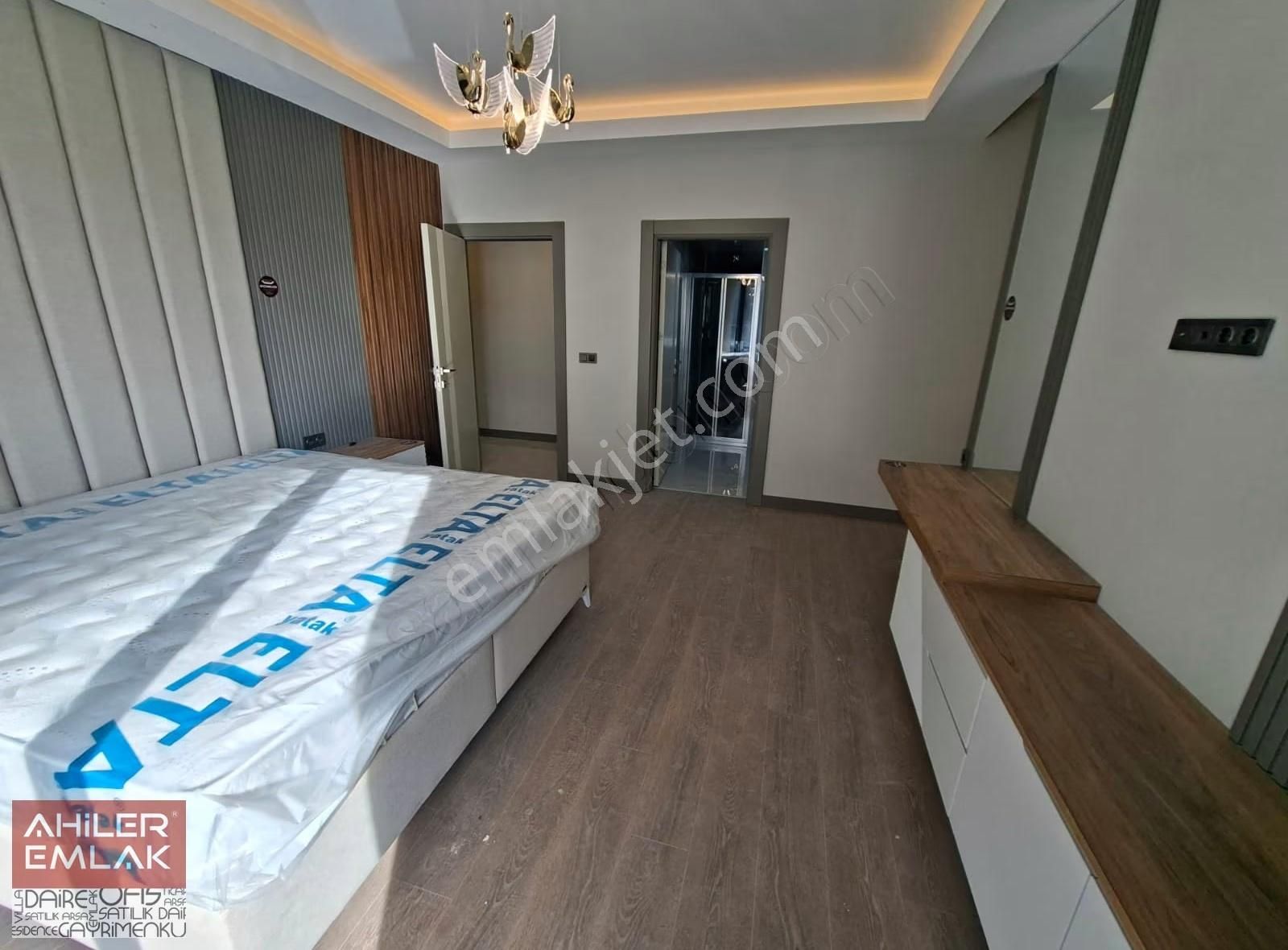 Site İçerisinde 3 Cepheli Full+full Yapılı 8.katta Satılık - Görsel 13