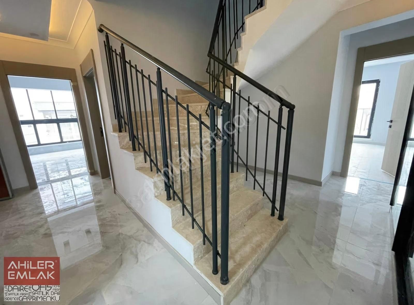 Ahiler'den 5 Oda 1 Salon 240 M2 Güney Dogu Cephe Full Yapılı - Görsel 14