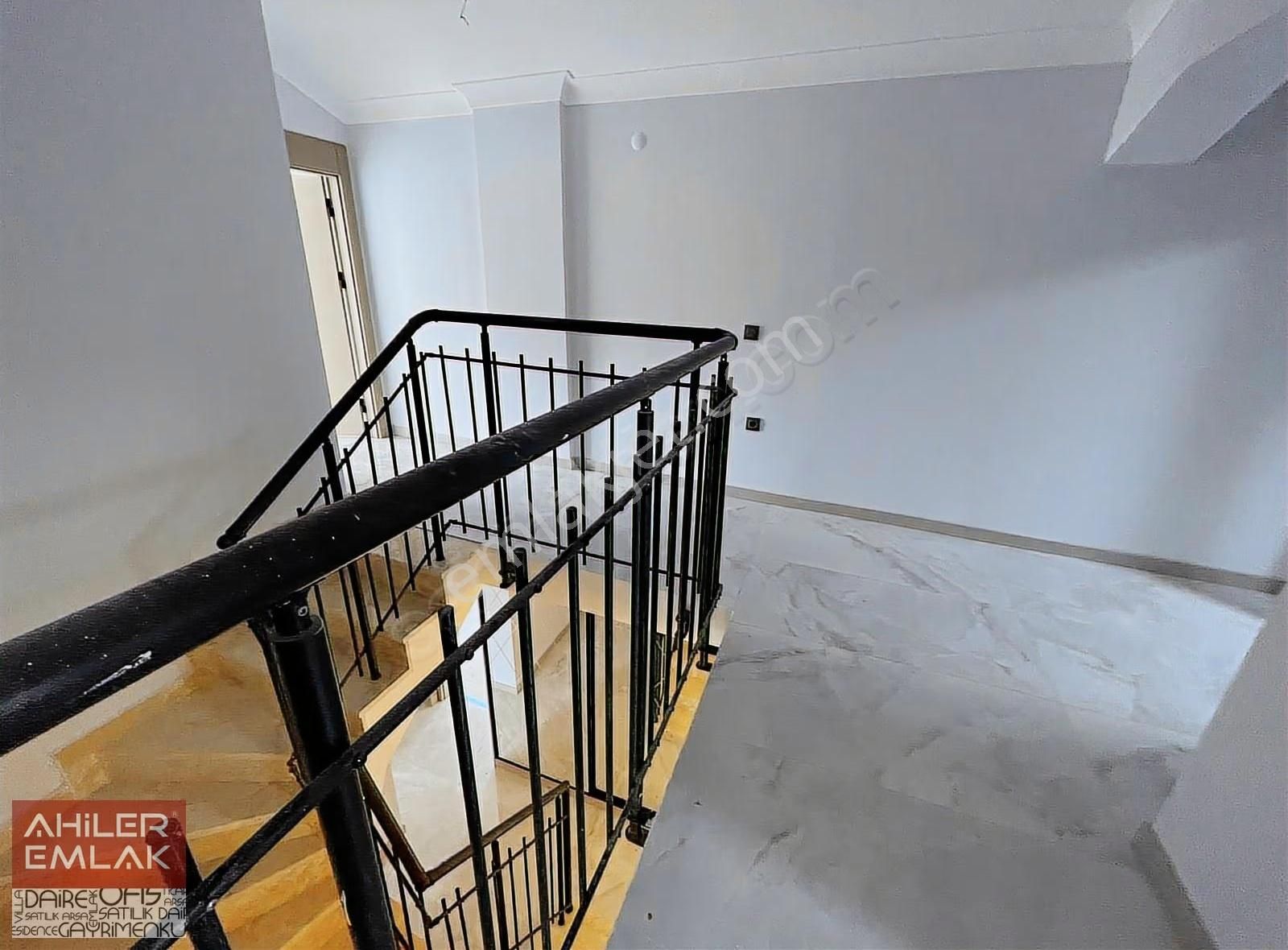 Ahiler'den 5 Oda 1 Salon 240 M2 Güney Dogu Cephe Full Yapılı - Görsel 9