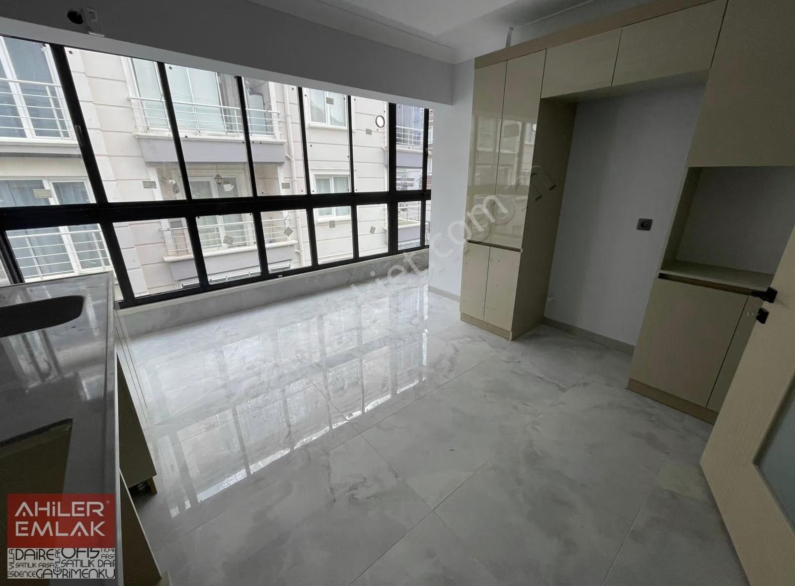 Ahiler'den 5 Oda 1 Salon 240 M2 Güney Dogu Cephe Full Yapılı - Görsel 10