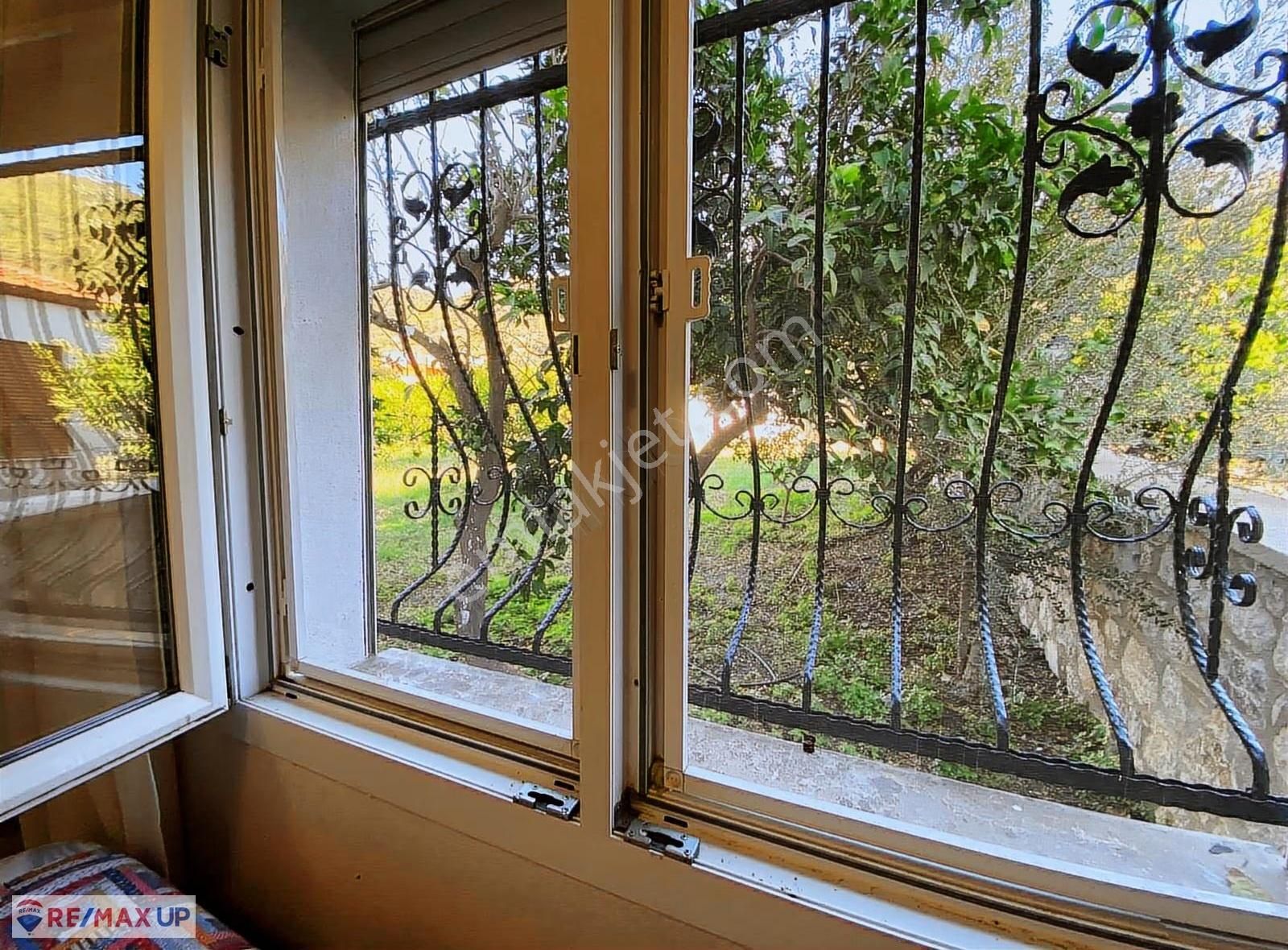 Menderes Özdere Deniz Ve Doğa Manzaralı Satılık Bahçe Ve Ev - Görsel 22