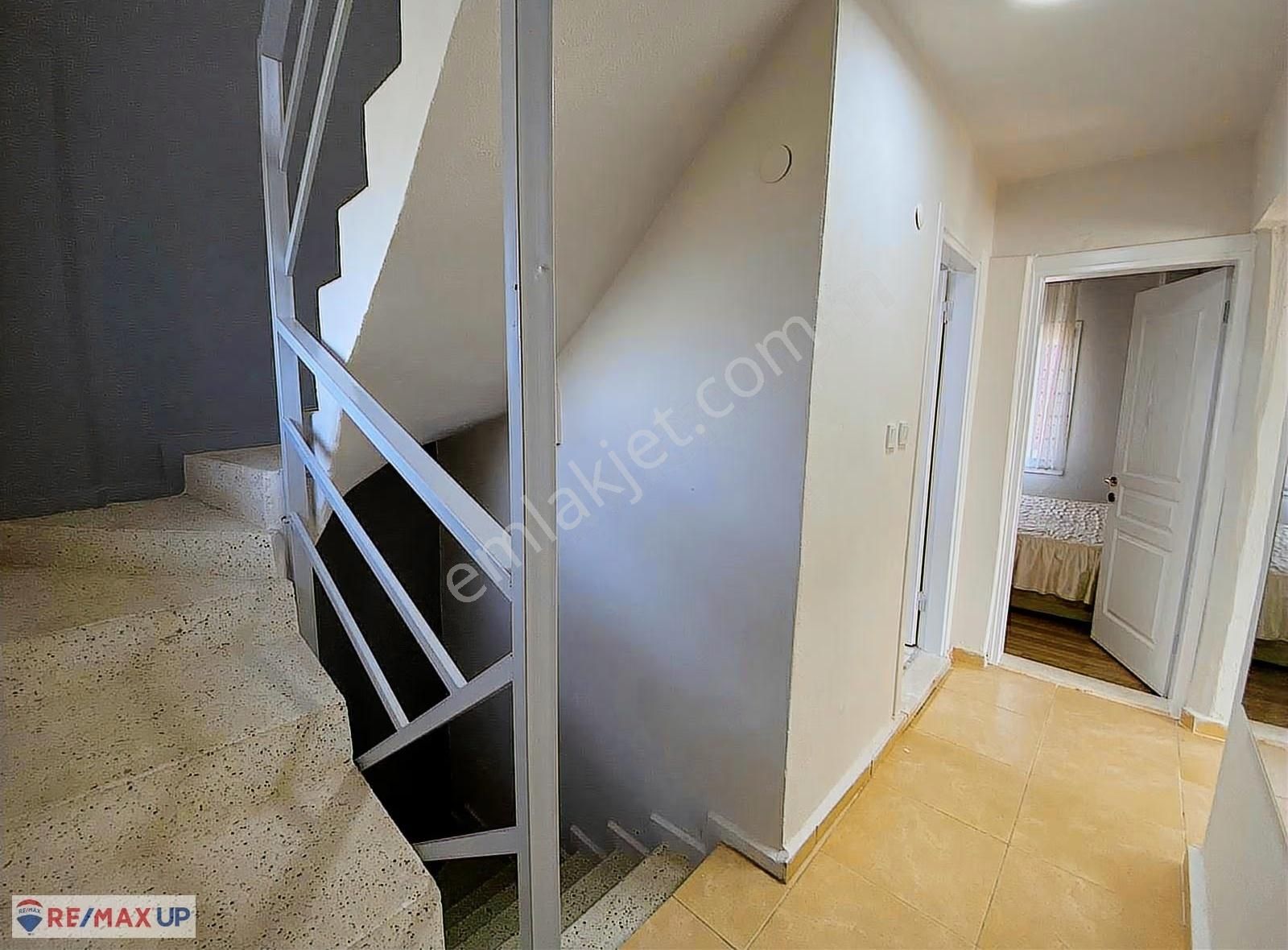 Menderes Özdere Deniz Ve Doğa Manzaralı Satılık Bahçe Ve Ev - Görsel 10