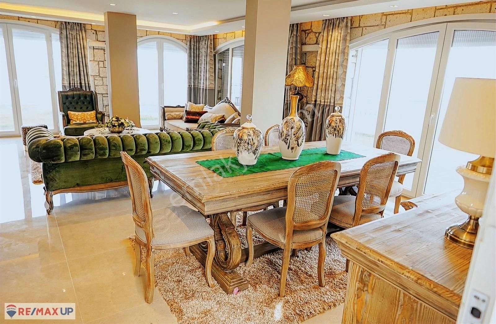 Ardıçta Denize Sıfır, Sonsuzluk Havuzlu 8+2 Lüks Villa - Görsel 30