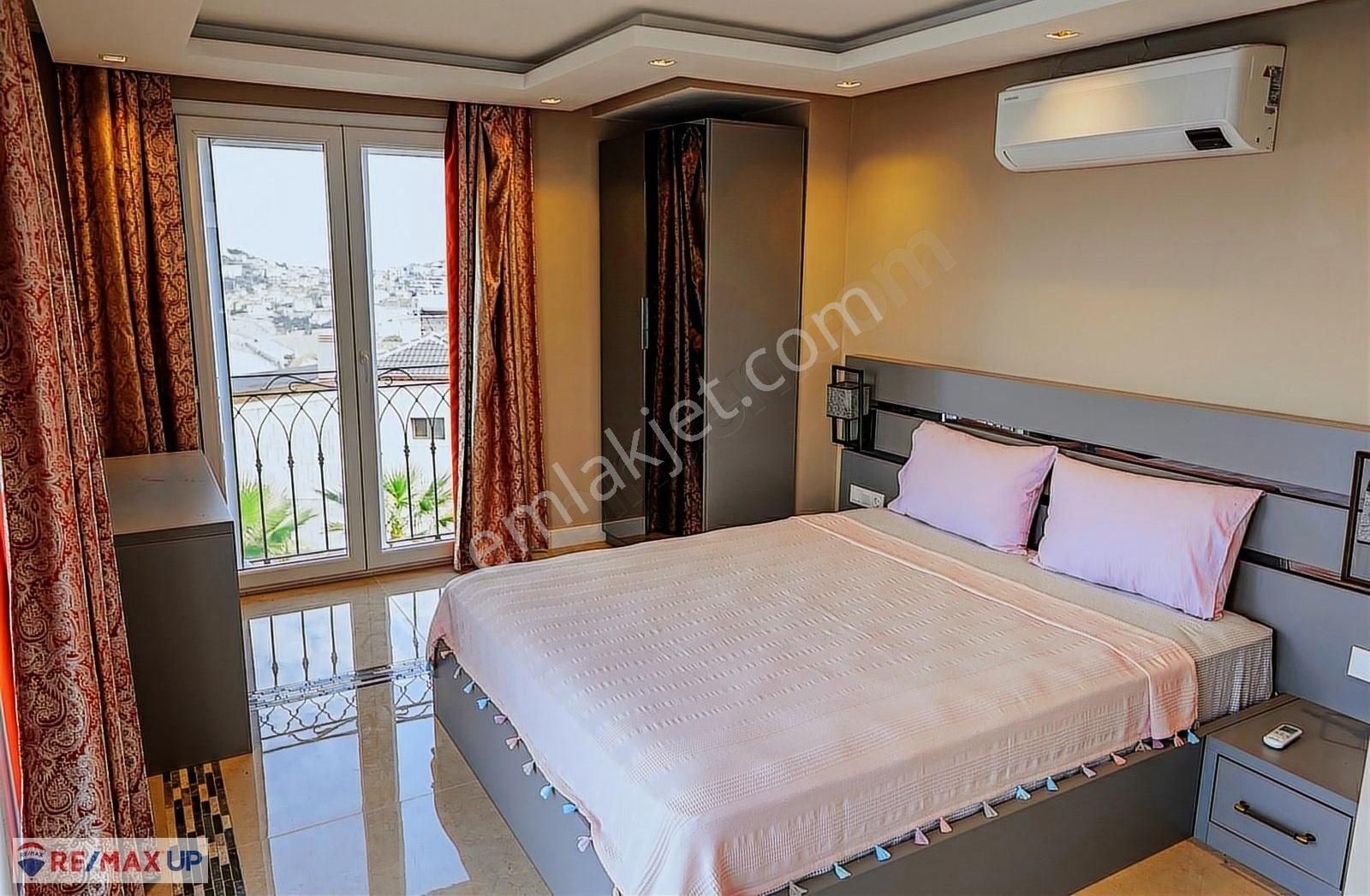 Ardıçta Denize Sıfır, Sonsuzluk Havuzlu 8+2 Lüks Villa - Görsel 7