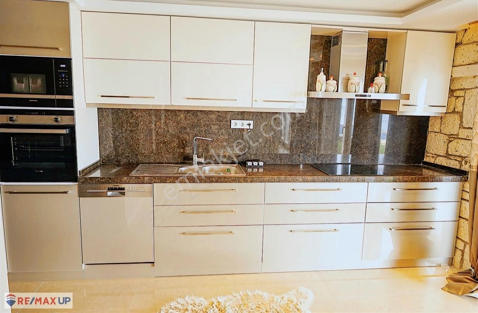 Ardıçta Denize Sıfır, Sonsuzluk Havuzlu 8+2 Lüks Villa - Görsel 27