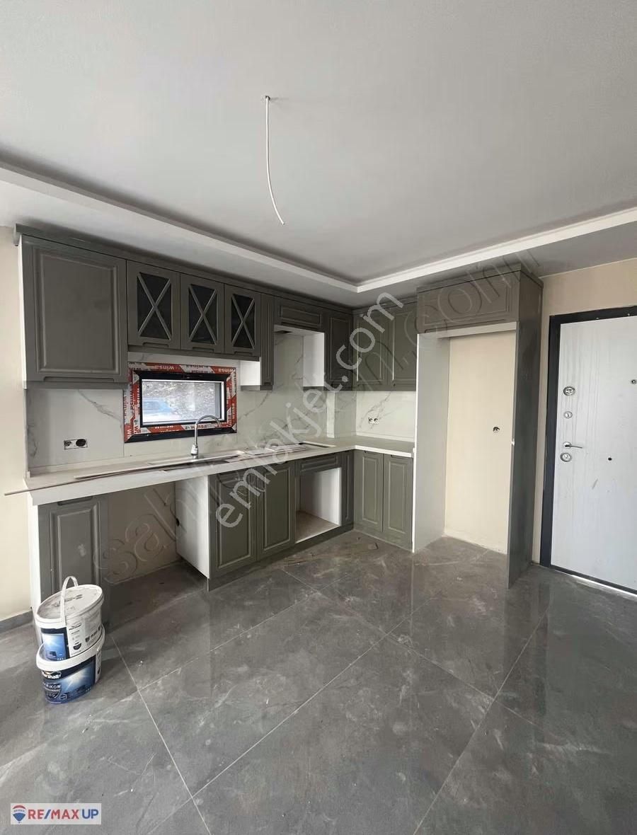 Denize Yürüme Mesafesinde Satılık 3+1 - Görsel 6