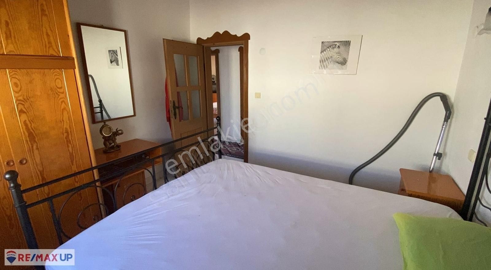 Mordoğan'da Denize 10 Metre Mesafede 7+1 Eşyalı Kiralık Ev - Görsel 9