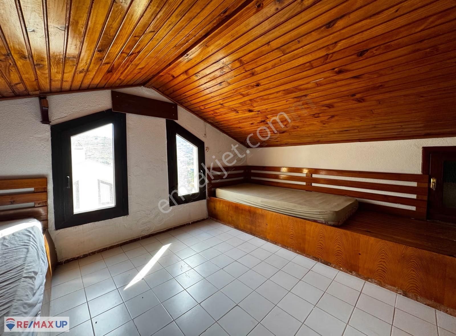 Denize Sıfır Baksat Sitesinde 3+1 Villa - Görsel 15