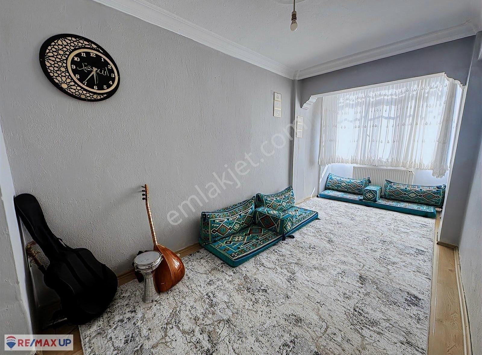 Gaziemir'de Geniş Ve Bakımlı Satılık Triplex Villa - Görsel 5