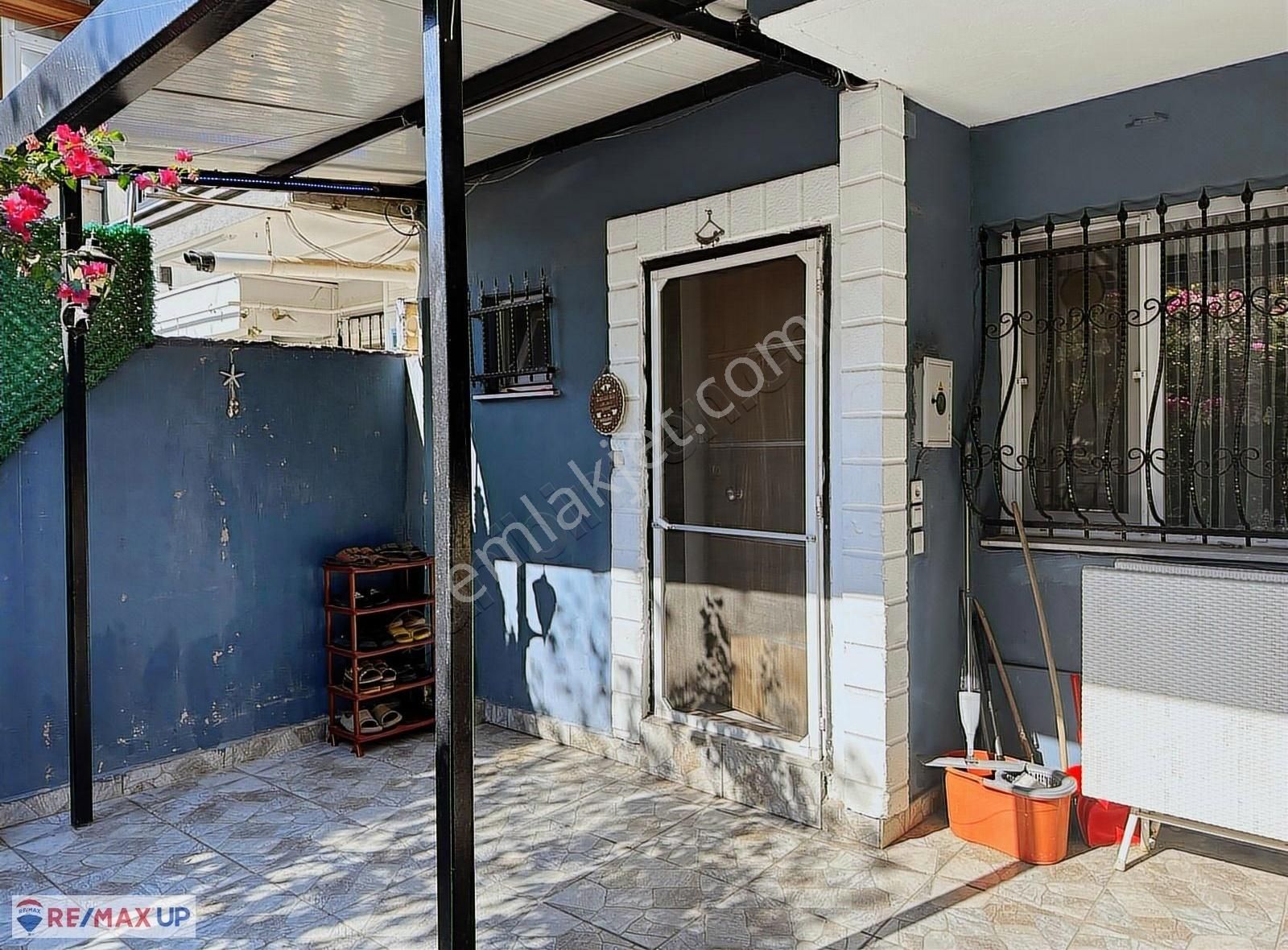 Gaziemir'de Geniş Ve Bakımlı Satılık Triplex Villa - Görsel 10