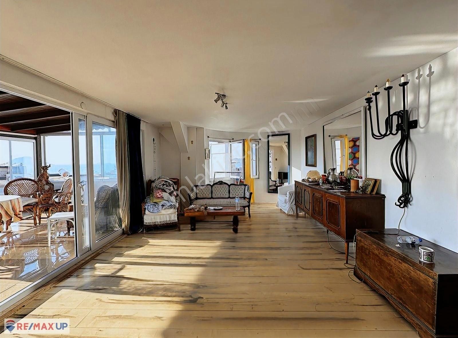 Bodrum Turgutreis'te Swiss Otel Karşısı Triplex Villa - Görsel 14