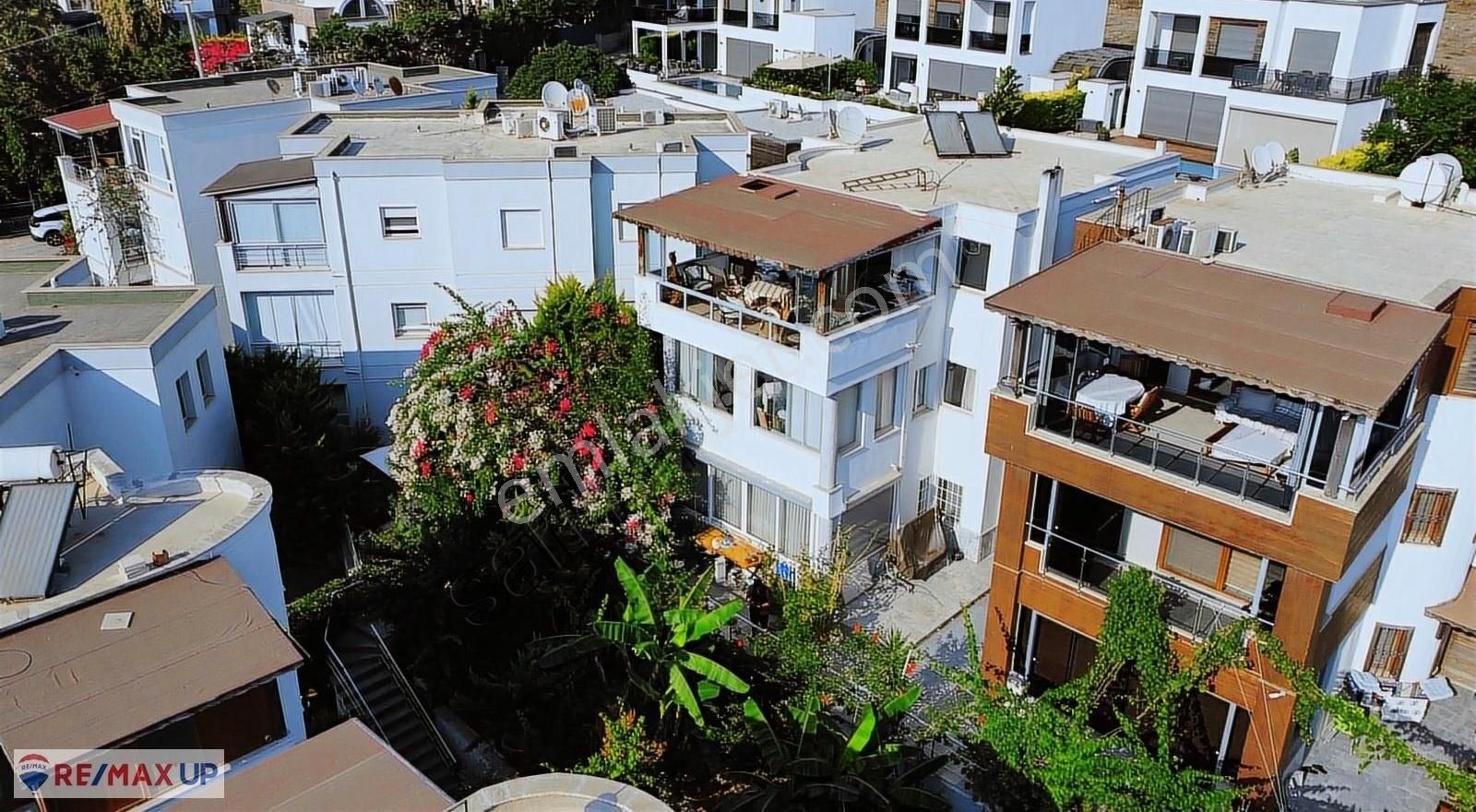 Bodrum Turgutreis'te Swiss Otel Karşısı Triplex Villa - Görsel 17