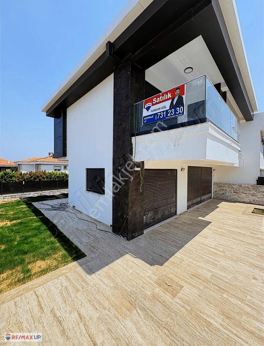 Çeşme Reisdere'de Ferah Havuzlu 4+1 Satılık! - Görsel 16