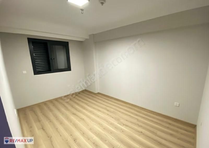 Üniversitelere,avmlere Ve Metroya Yürüyüş Mesafesinde 3+1 Daire - Görsel 2
