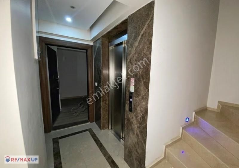 Üniversitelere,avmlere Ve Metroya Yürüyüş Mesafesinde 3+1 Daire - Görsel 7