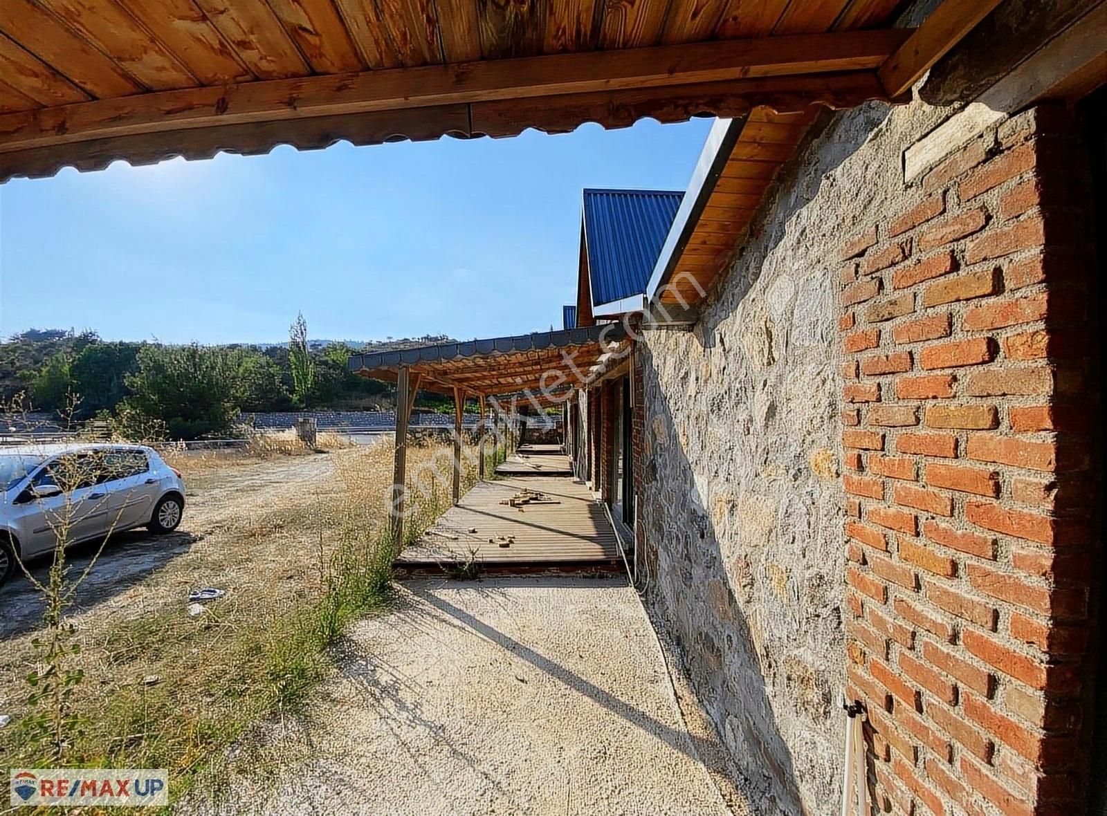 Bornova Beşyol Da 400 M² İçerısınde Taş Ev - Görsel 6