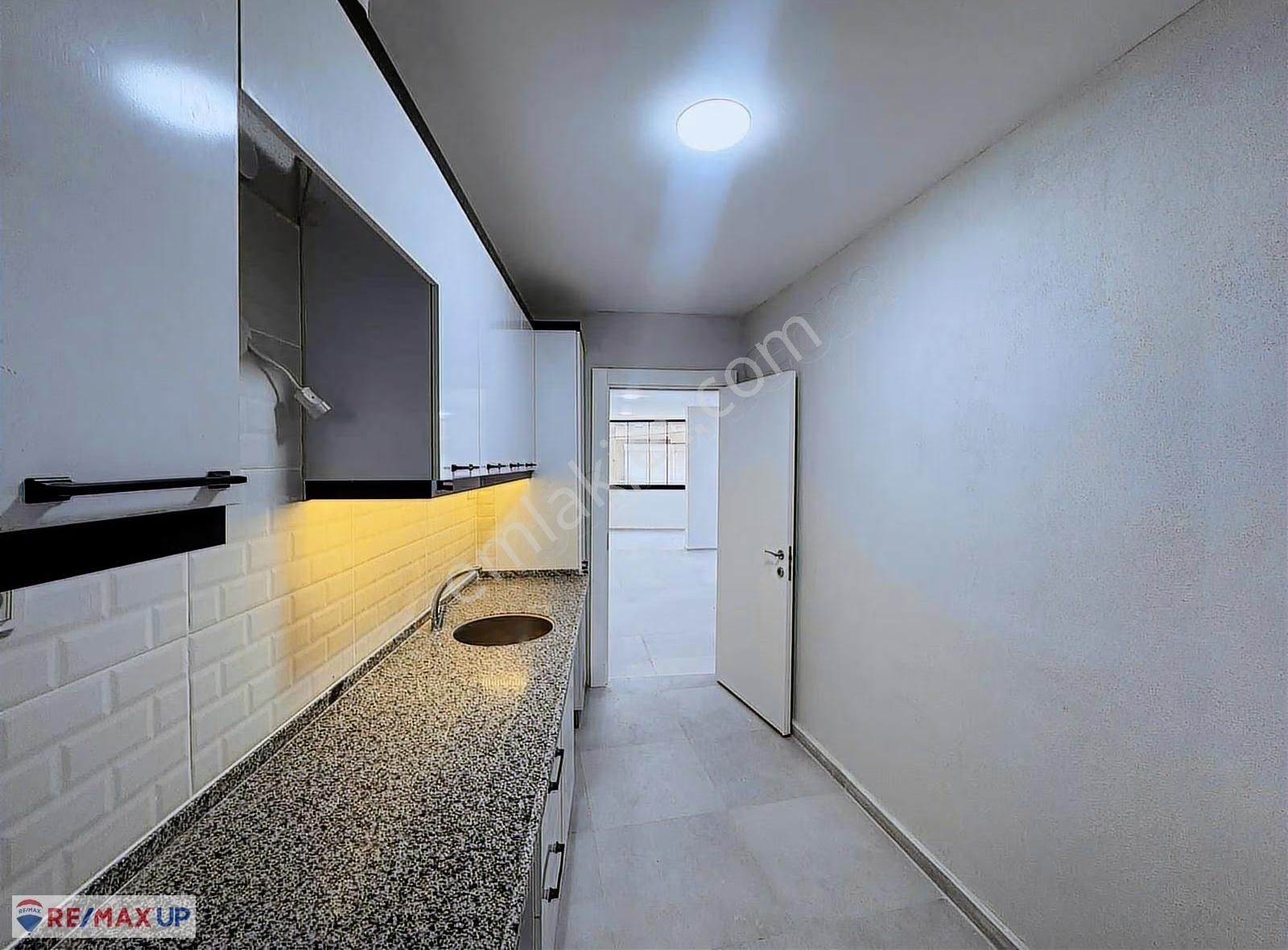 Mızraklı Cad. Üzeri 87 M2 / Full Yapılı / Köşe Dükkan - Görsel 25