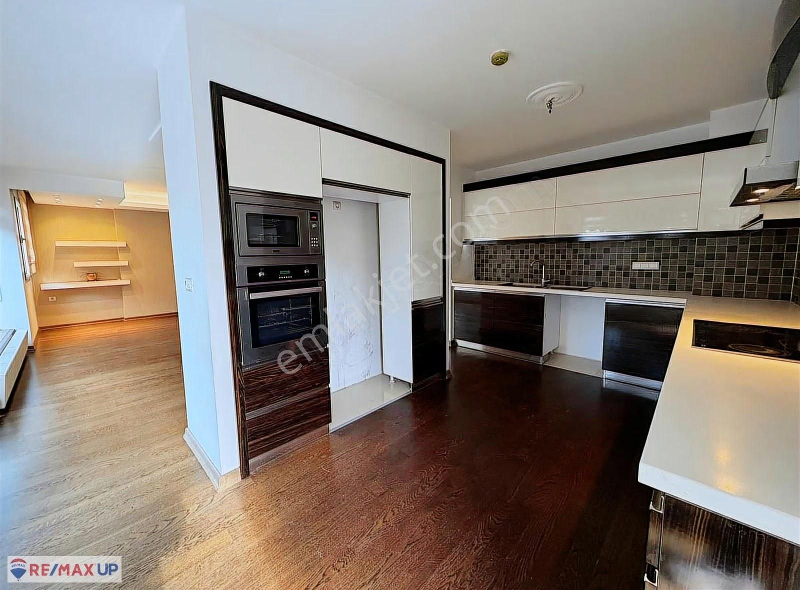 Bayraklı Mansuroğlu Mh. Selenova Sitesi'nde Kiralık 3+1 Daire - Görsel 9