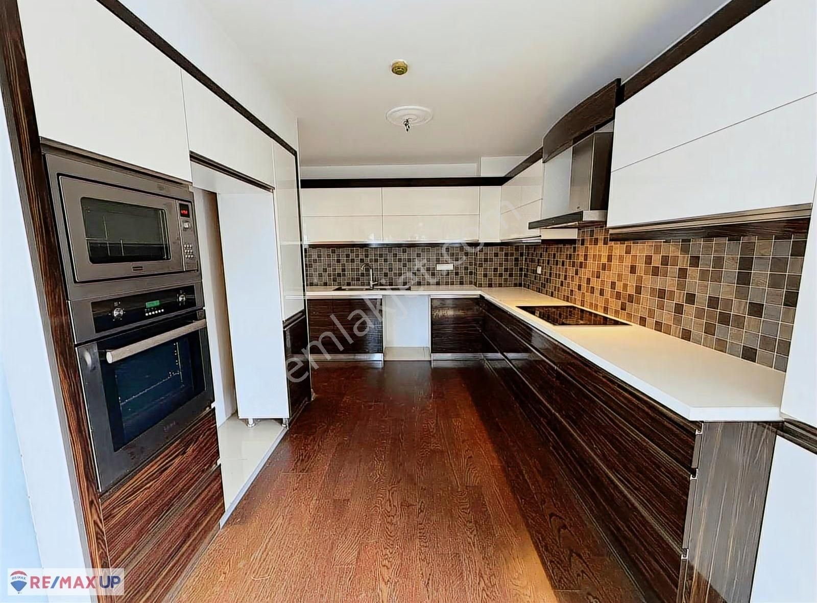 Bayraklı Mansuroğlu Mh. Selenova Sitesi'nde Kiralık 3+1 Daire - Görsel 33