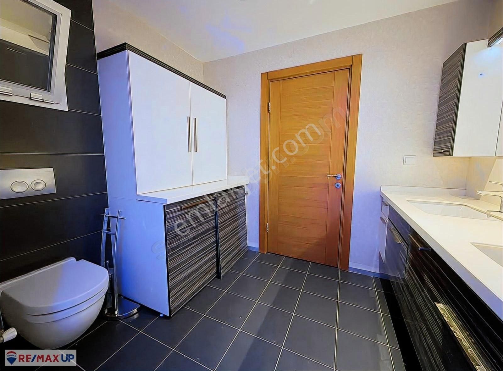 Bayraklı Mansuroğlu Mh. Selenova Sitesi'nde Kiralık 3+1 Daire - Görsel 7