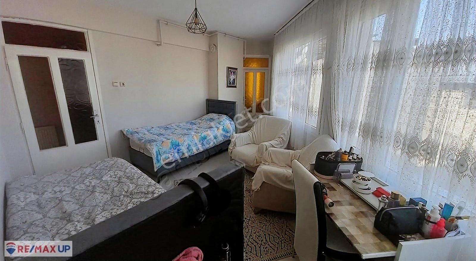 Yeşilyurt'ta Merkezi Konumlu Satılık 2+1 Daire - Görsel 8