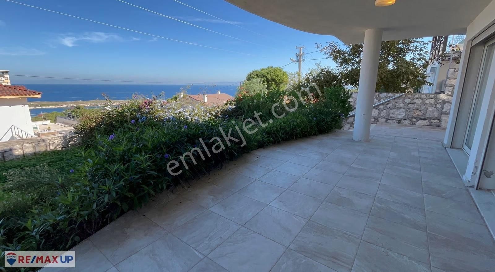 Karaburunun En Prestijli Koyu İncirlikoyda Deniz Manzaralı Villa - Görsel 14