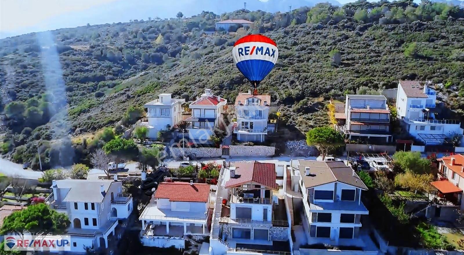 Karaburunun En Prestijli Koyu İncirlikoyda Deniz Manzaralı Villa - Görsel 6