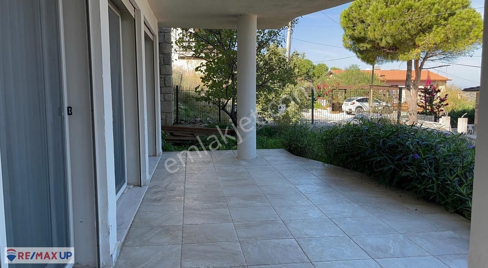 Karaburunun En Prestijli Koyu İncirlikoyda Deniz Manzaralı Villa - Görsel 15