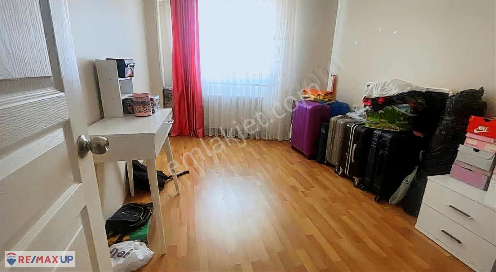 Şahane Lokasyon Kiralık Daire - Görsel 15