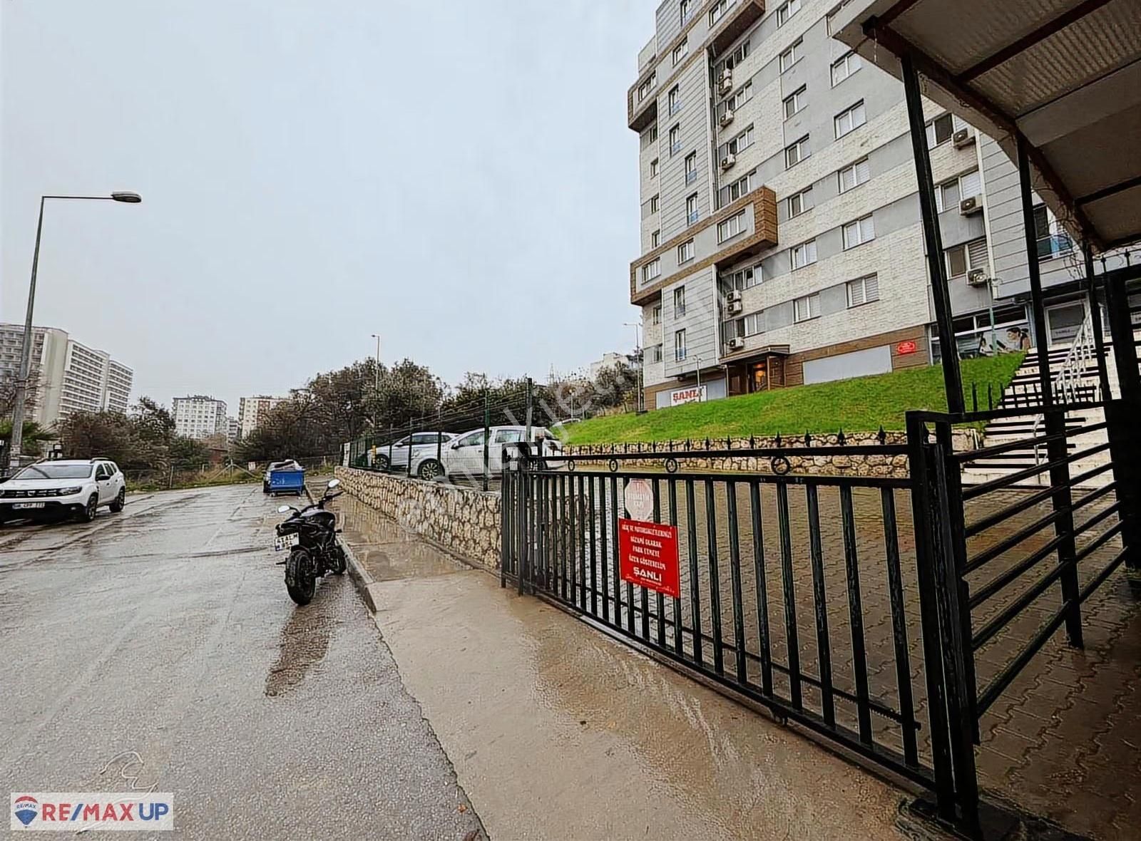 Buca Üniversite Yakını Site İçi Eşyalı Satılık 1+1 Daire - Görsel 16