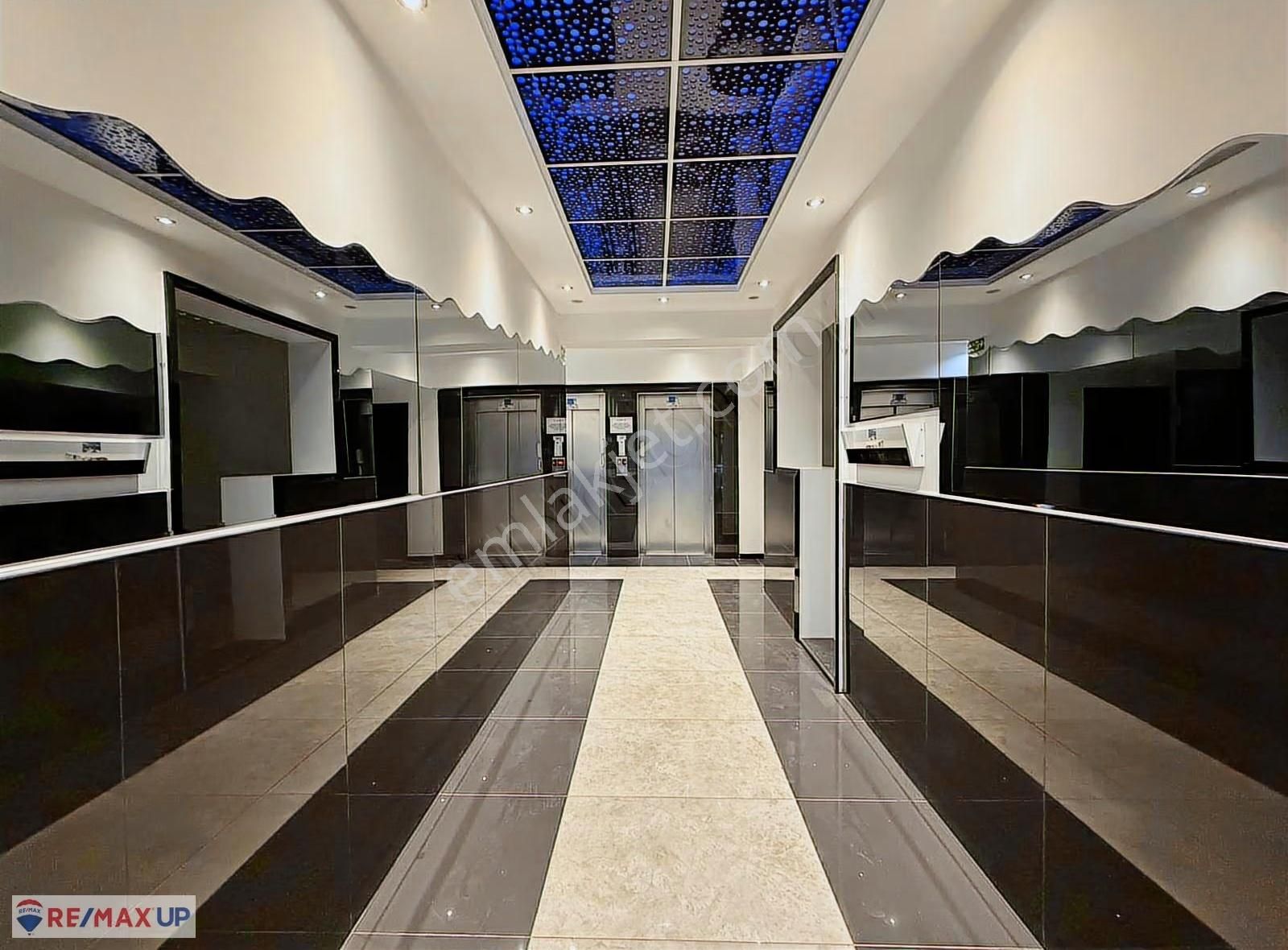 Buca Üniversite Yakını Site İçi Eşyalı Satılık 1+1 Daire - Görsel 9