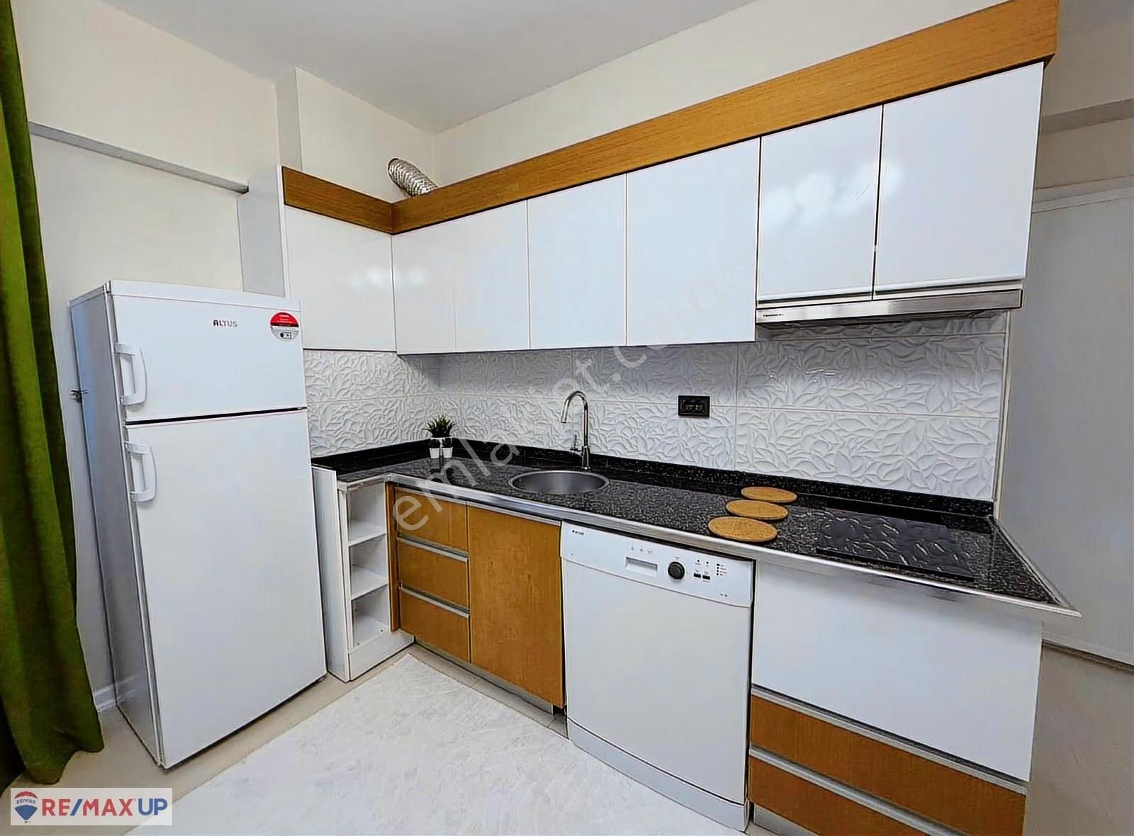 Buca Üniversite Yakını Site İçi Eşyalı Satılık 1+1 Daire - Görsel 12