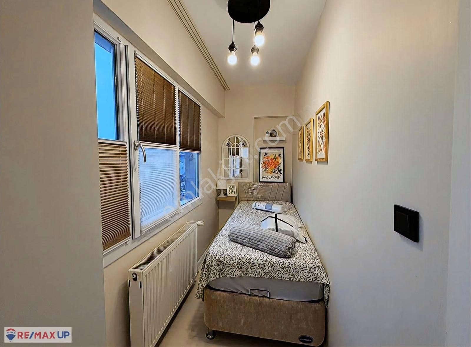 Buca Üniversite Yakını Site İçi Eşyalı Satılık 1+1 Daire - Görsel 2