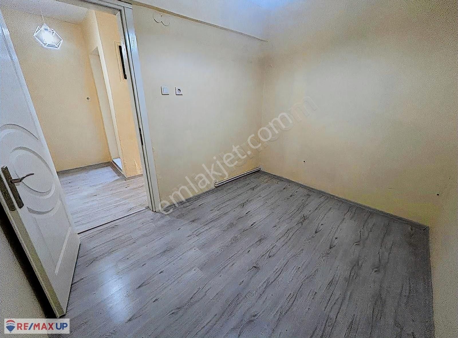 Altındağ'da 2+1 Doğalgazlı Tadilatlı Ara Kat Boş Daire - Görsel 7