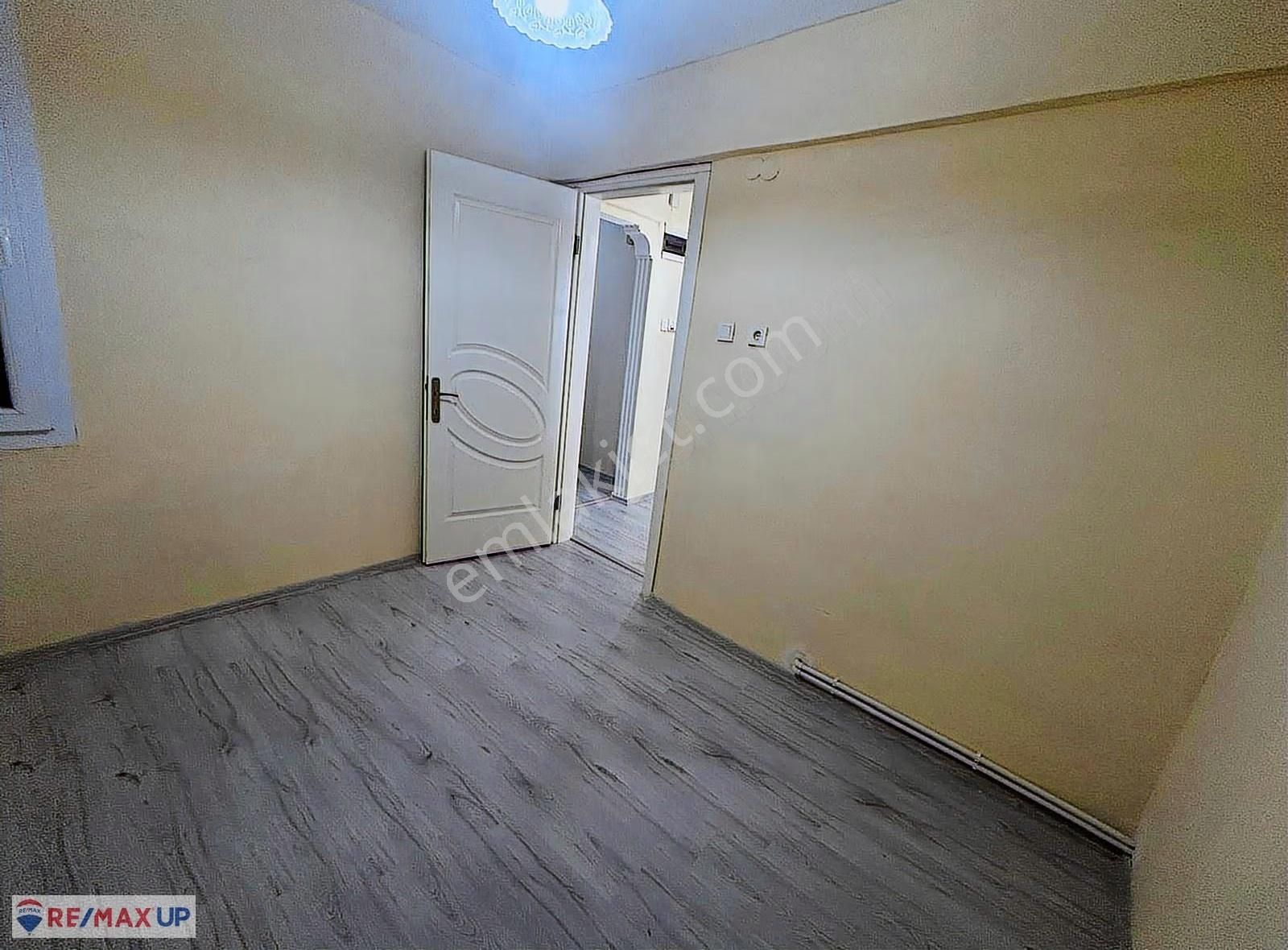 Altındağ'da 2+1 Doğalgazlı Tadilatlı Ara Kat Boş Daire - Görsel 12